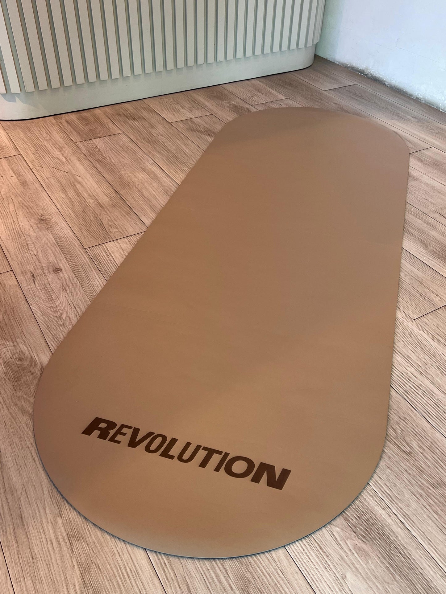 REVOLUTION MAT ✨